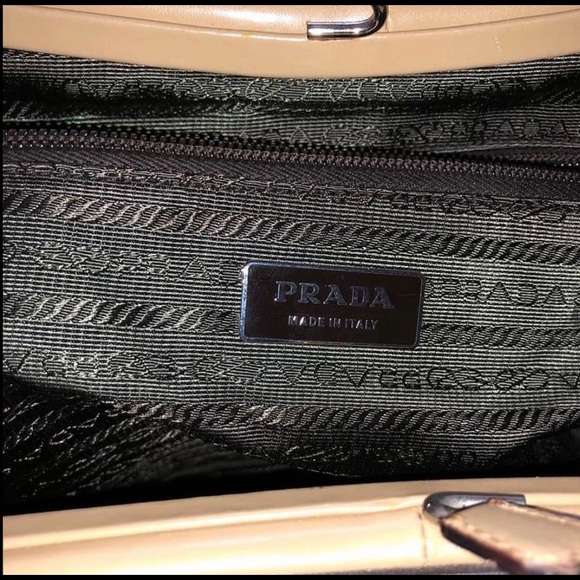 PRADA handbag - Picture 4 of 8